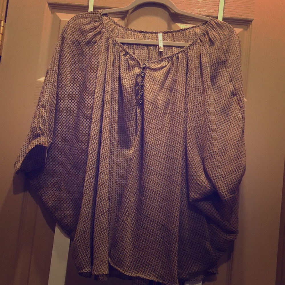 Willow and Clay patterned blouse